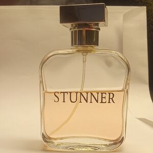 Stunner Eau De Parfum